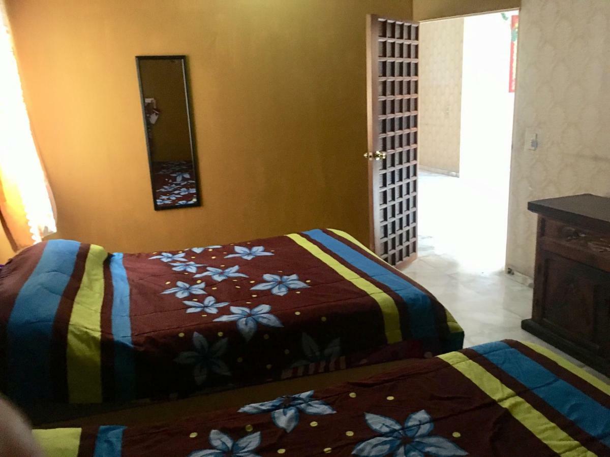 Hostal Majak Chapultepec Guadalajara Exterior foto